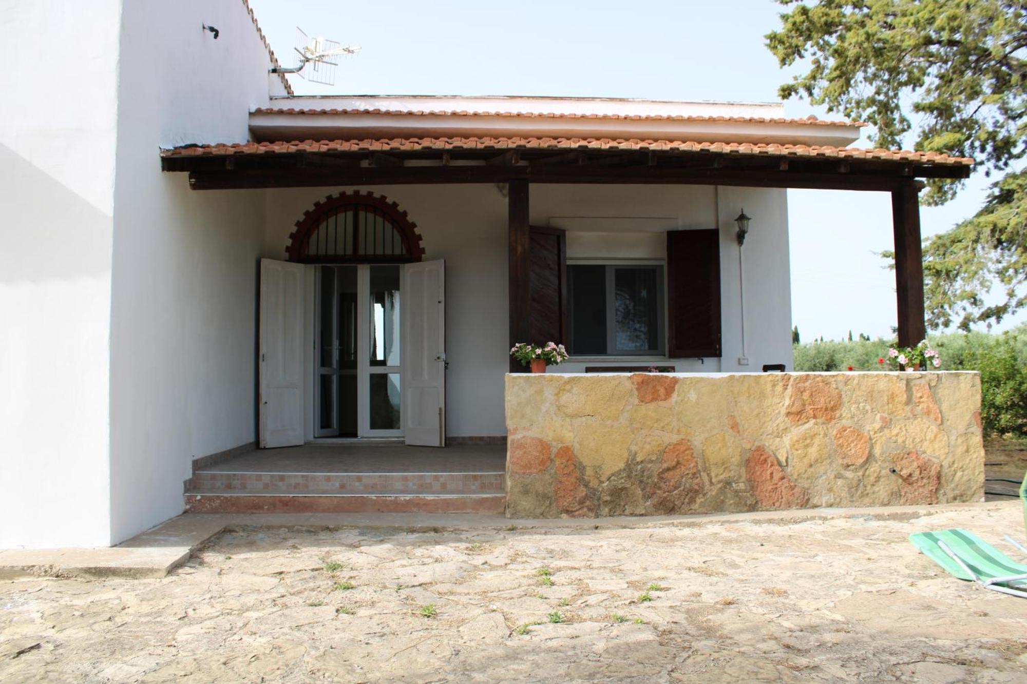 Casa Bouganville Villetta Tra Le Vigne E Il Mare Menfi Bagian luar foto